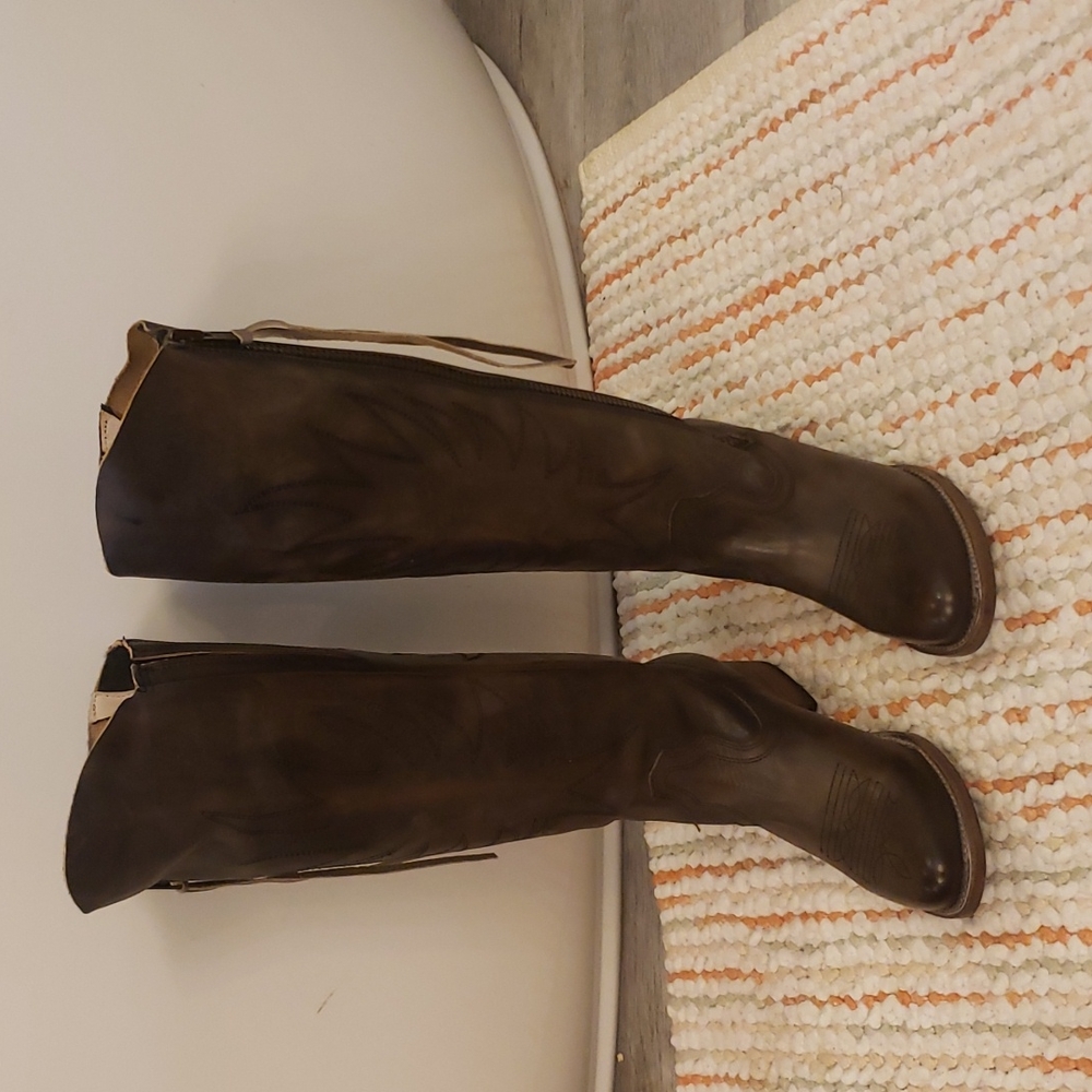 Freeborn Boots